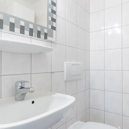 726, Seepark Apartment *